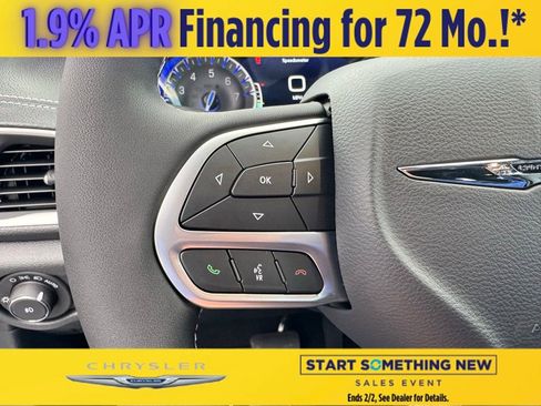 New 2026 Chrysler Pacifica Select image 40