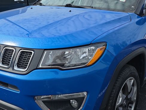 Used 2019 Jeep Compass Limited image 9