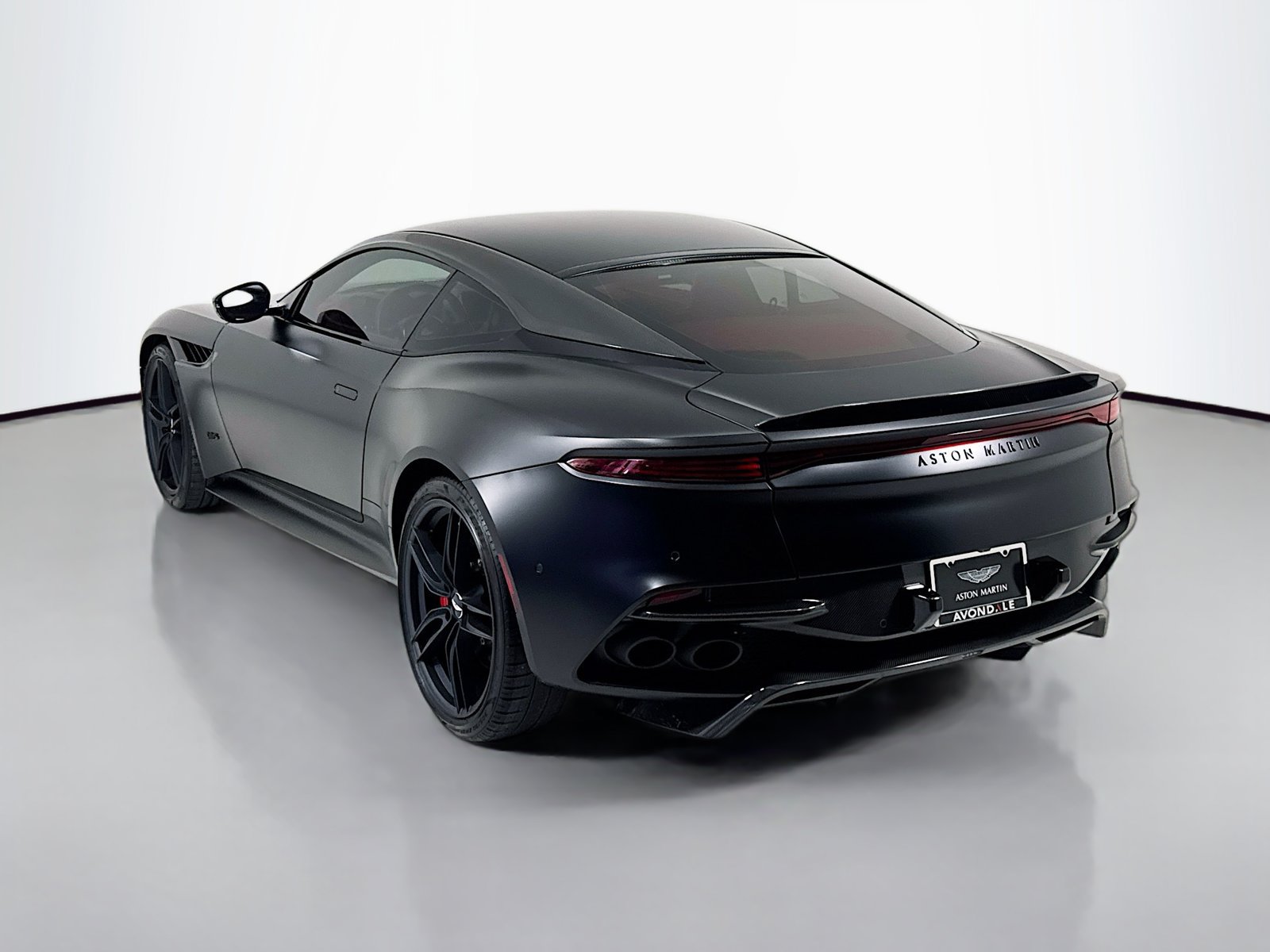 Used 2023 Aston Martin DBS Coupe RWD image 6