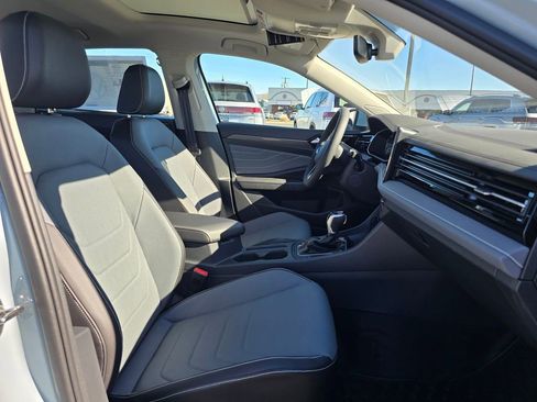 New 2026 Volkswagen Jetta SEL FWD image 10