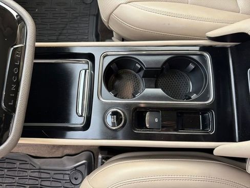 Used 2020 Lincoln Corsair FWD w/ Equipment Group 101A image 31