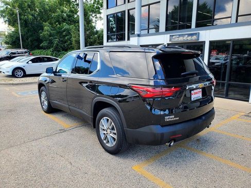 Used 2023 Chevrolet Traverse LT w/ LPO, Cargo Package FWD image 7