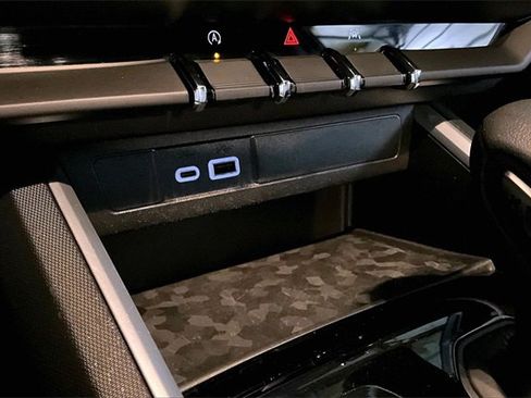 Certified 2024 Chevrolet Colorado Trail Boss w/ Technology Package image 26