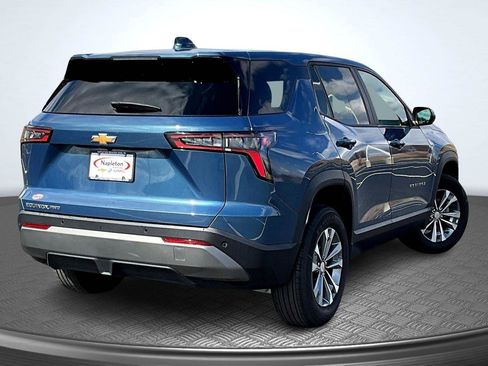 Used 2025 Chevrolet Equinox LT AWD/4WD image 2