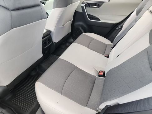 Used 2024 Toyota RAV4 XLE w/ Convenience Package image 21