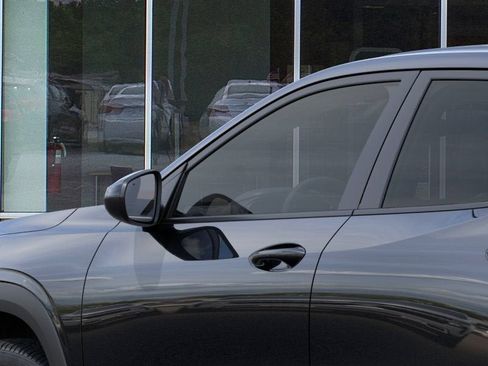 New 2026 Chevrolet Trax LS w/ LS Convenience Package FWD image 12
