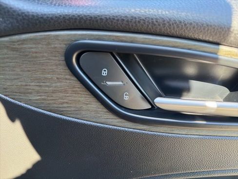 Used 2019 Alfa Romeo Stelvio Ti image 15