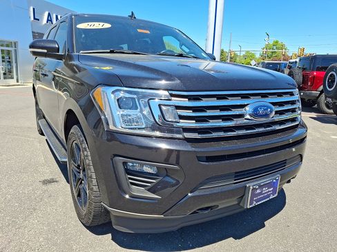 Certified 2021 Ford Expedition XLT AWD/4WD image 2