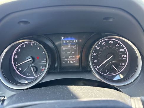 Used 2024 Toyota Camry SE image 13