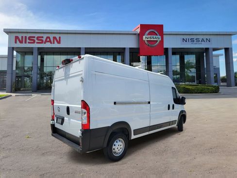 Used 2023 RAM ProMaster 2500 FWD image 2