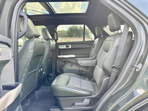 Used 2022 Ford Explorer Timberline w/ Timberline Technology Package AWD/4WD image 25