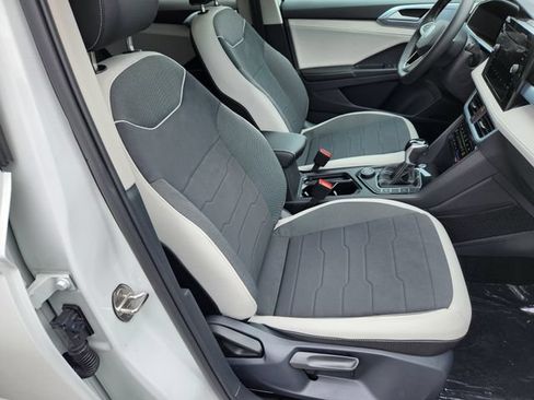 New 2026 Volkswagen Taos SE AWD/4WD image 12