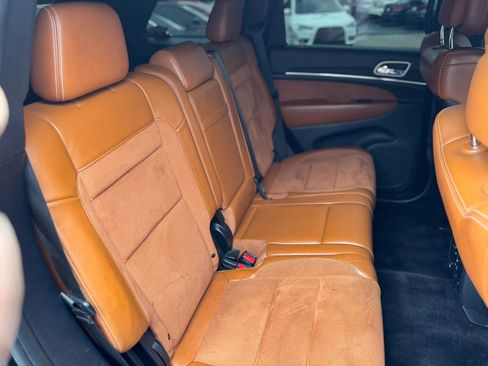 Used 2017 Jeep Grand Cherokee SRT AWD/4WD image 19