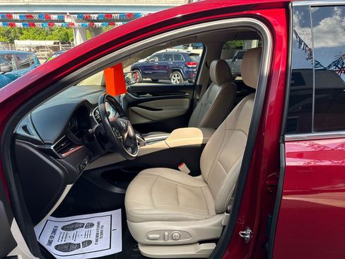 Used 2019 Buick Enclave Essence AWD/4WD image 11