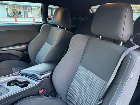 Used 2023 Dodge Challenger R/T w/ Blacktop Package image 39