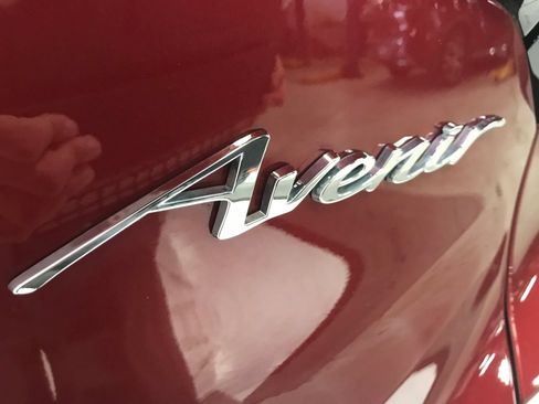 Used 2024 Buick Encore GX Avenir AWD/4WD image 27