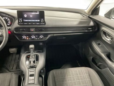 Certified 2025 Honda HR-V LX image 14