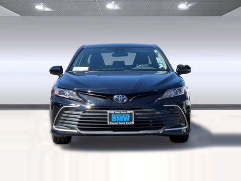 Used 2022 Toyota Camry LE FWD image 6