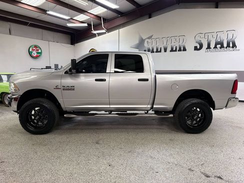 Used 2016 RAM 2500 Tradesman w/ Chrome Appearance Group AWD/4WD image 3