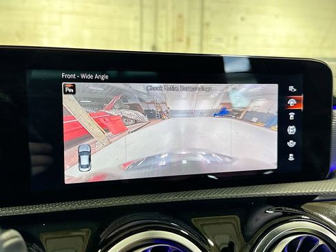 Used 2022 Mercedes-Benz CLA 250 4MATIC image 23