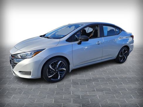 Certified 2025 Nissan Versa SR w/ Trunk Package image 2