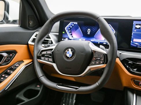 Used 2026 BMW 330i Sedan w/ Premium Package RWD image 16