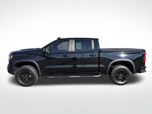 Used 2023 Chevrolet Silverado 1500 ZR2 w/ Technology Package AWD/4WD image 11