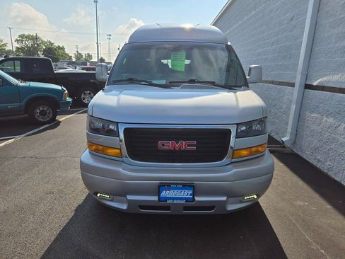 Used 2020 GMC Savana 2500 Extended w/ Enhanced Convenience Package image 12