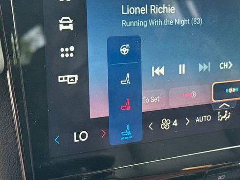 New 2025 Lincoln Navigator L Black Label AWD/4WD image 32