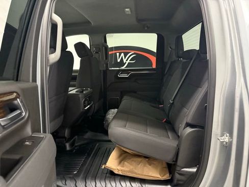 New 2026 GMC Sierra 3500 SLE w/ SLE Convenience Package image 16