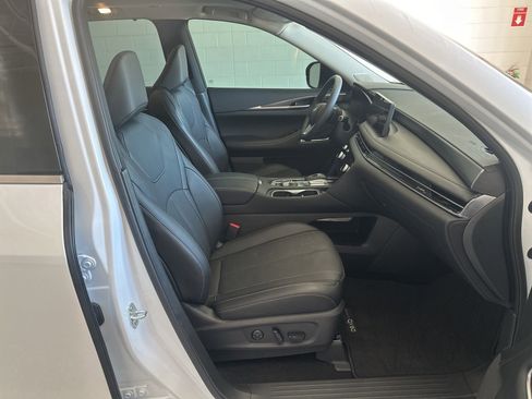 Certified 2026 INFINITI QX60 Luxe w/ Cargo Package AWD/4WD image 25