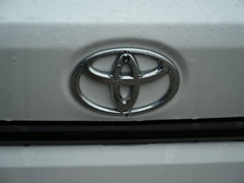 Used 2023 Toyota Corolla LE image 10