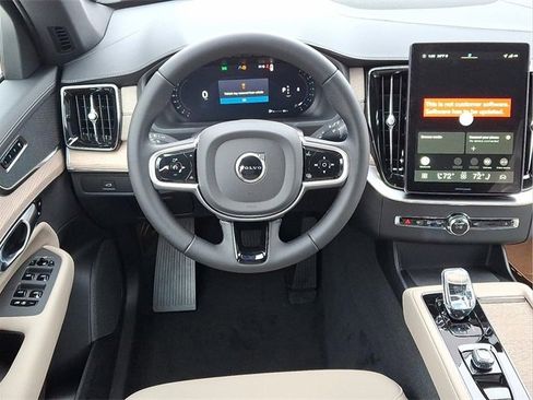 New 2026 Volvo XC90 B6 Plus w/ Protection Package image 5