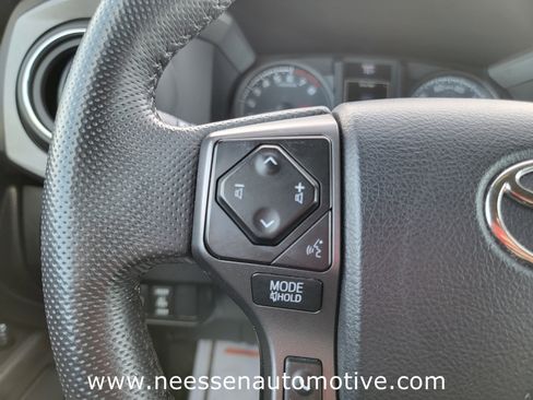 Used 2023 Toyota Tacoma TRD Sport w/ Technology Package image 19