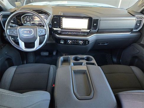 Used 2022 GMC Sierra 1500 Elevation image 19