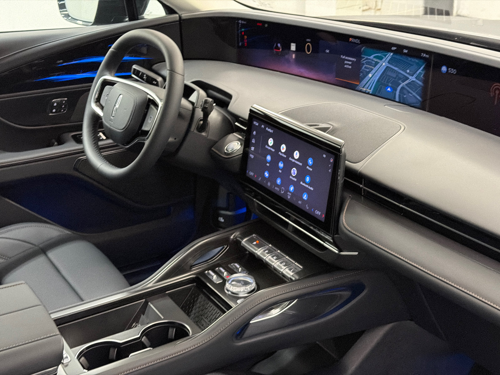 New 2026 Lincoln Nautilus Premier AWD/4WD image 10