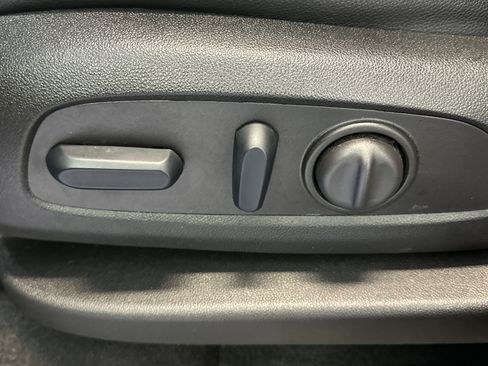 Used 2023 Chevrolet Equinox RS image 22