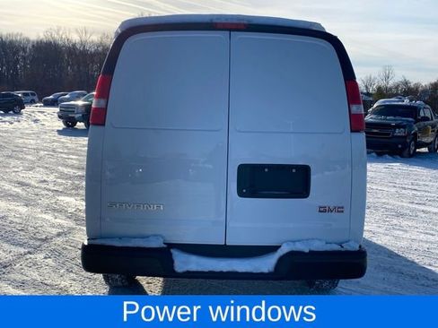 Used 2024 GMC Savana 2500 Extended w/ Driver Convenience Package image 4