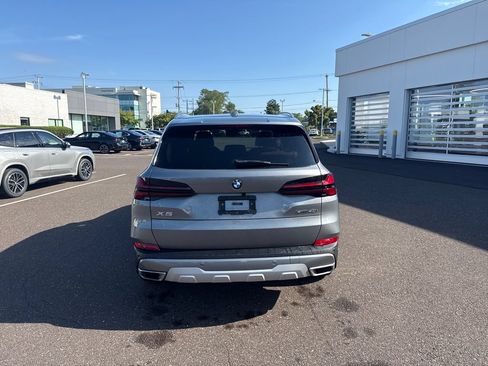 Certified 2024 BMW X5 xDrive40i w/ Parking Assistance Package AWD/4WD image 4