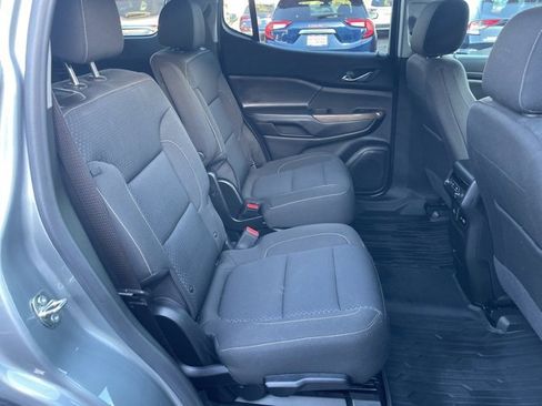 Certified 2023 GMC Acadia SLE w/ Driver Convenience Package image 18