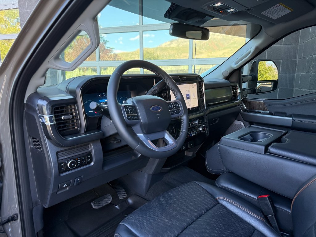 Used 2026 Ford F250 Lariat AWD/4WD image 23