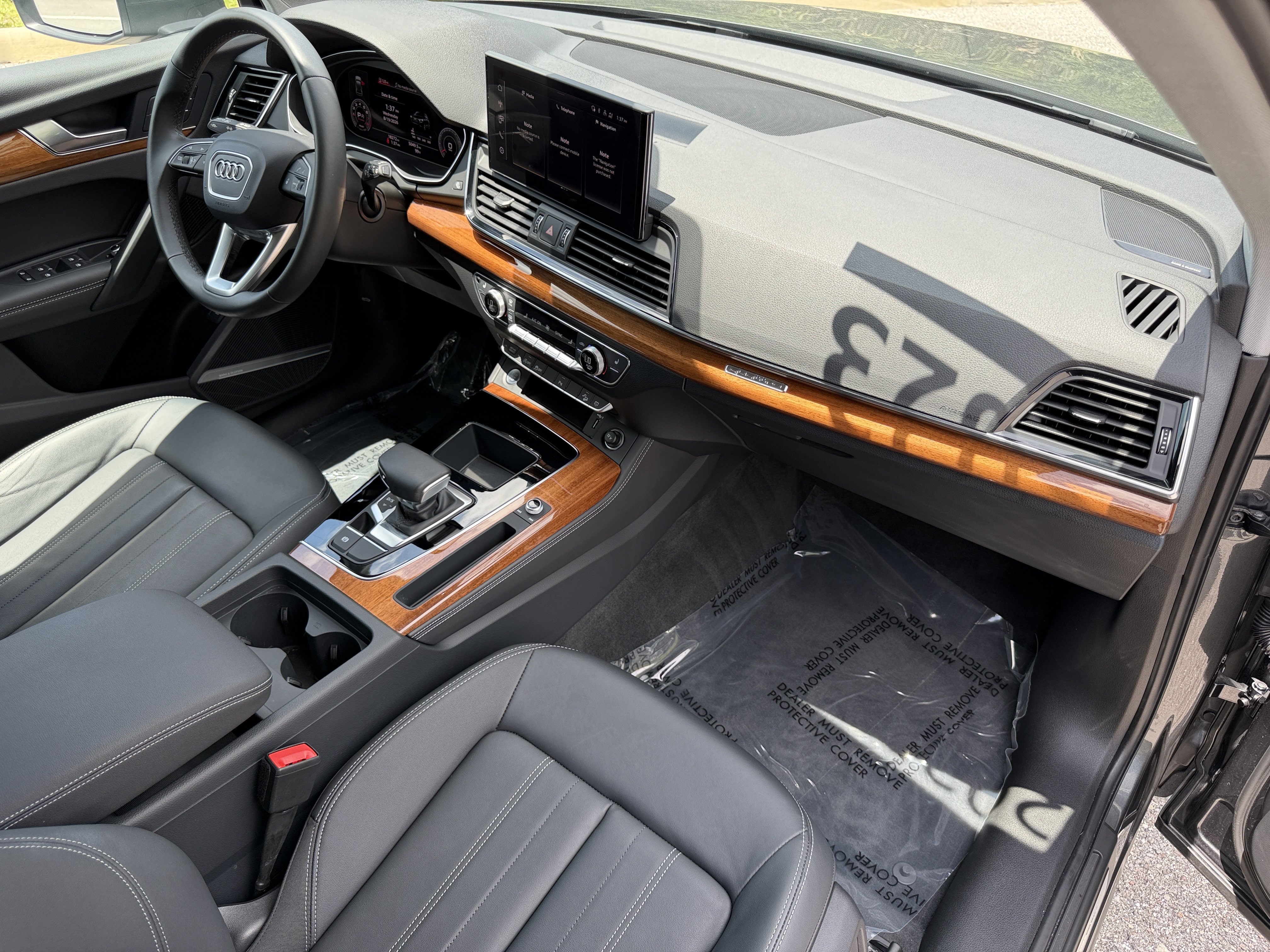 Certified 2023 Audi Q5 2.0T Premium Plus w/ Premium Plus Package AWD/4WD image 12