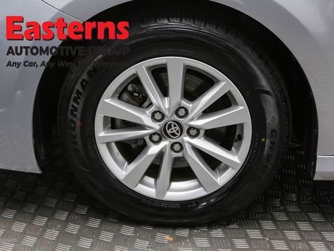 Used 2025 Toyota Camry LE FWD image 33