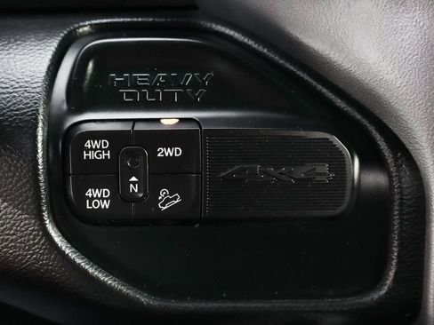 Used 2020 RAM 2500 Big Horn w/ Night Edition AWD/4WD image 44