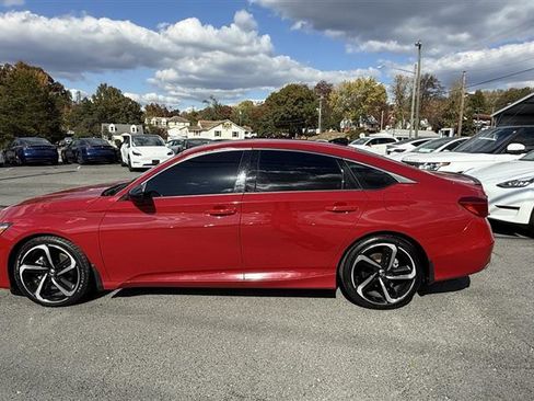 Used 2022 Honda Accord Sport image 2