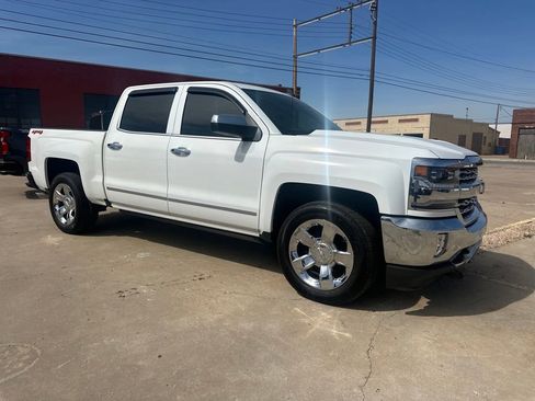 Used 2018 Chevrolet Silverado 1500 LTZ w/ Texas Edition image 9