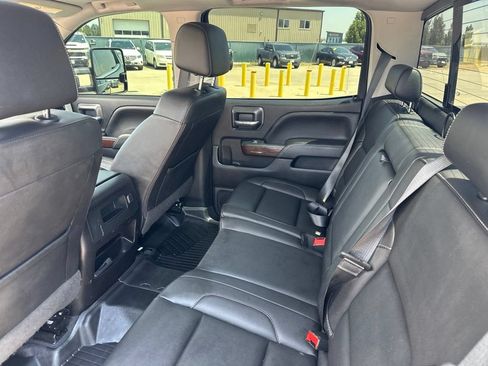 Used 2019 GMC Sierra 3500 SLT w/ Driver Alert Package AWD/4WD image 19