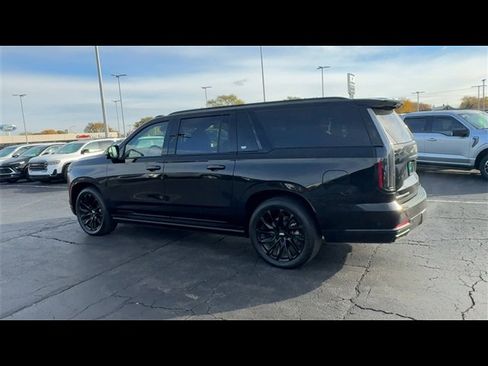 Certified 2025 Cadillac Escalade ESV Sport w/ Touring Package image 6