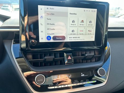 Certified 2024 Toyota Corolla LE image 18