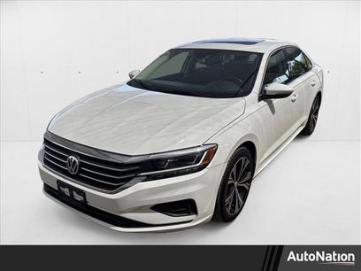 Used 2021 Volkswagen Passat 2.0T SE
